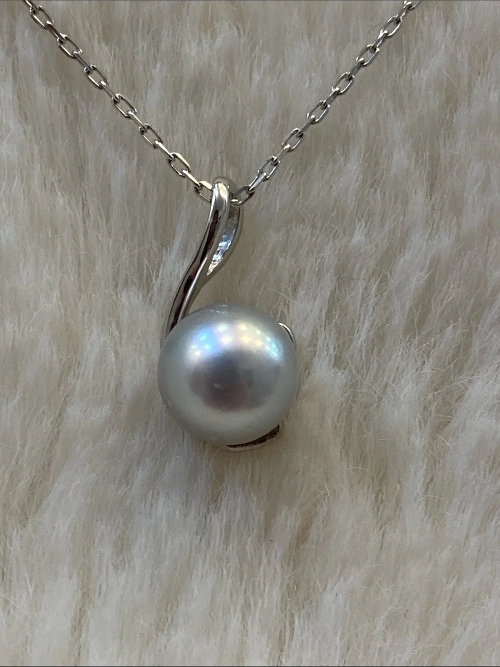 Gray Pearl Pendant - Picture 1 of 6